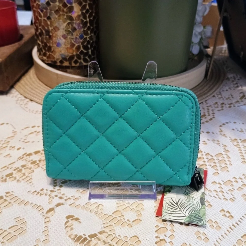 Badgley Mischka Quilted Teal Wallet NWT-free Braclet with purchase on 2/28🎉